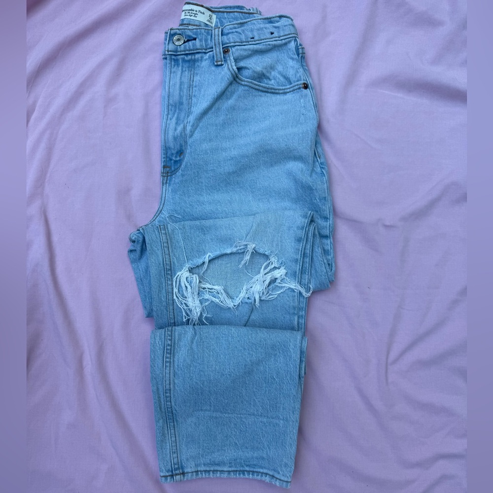 Abercrombie & Fitch 90’s straight ultra high rise jeans